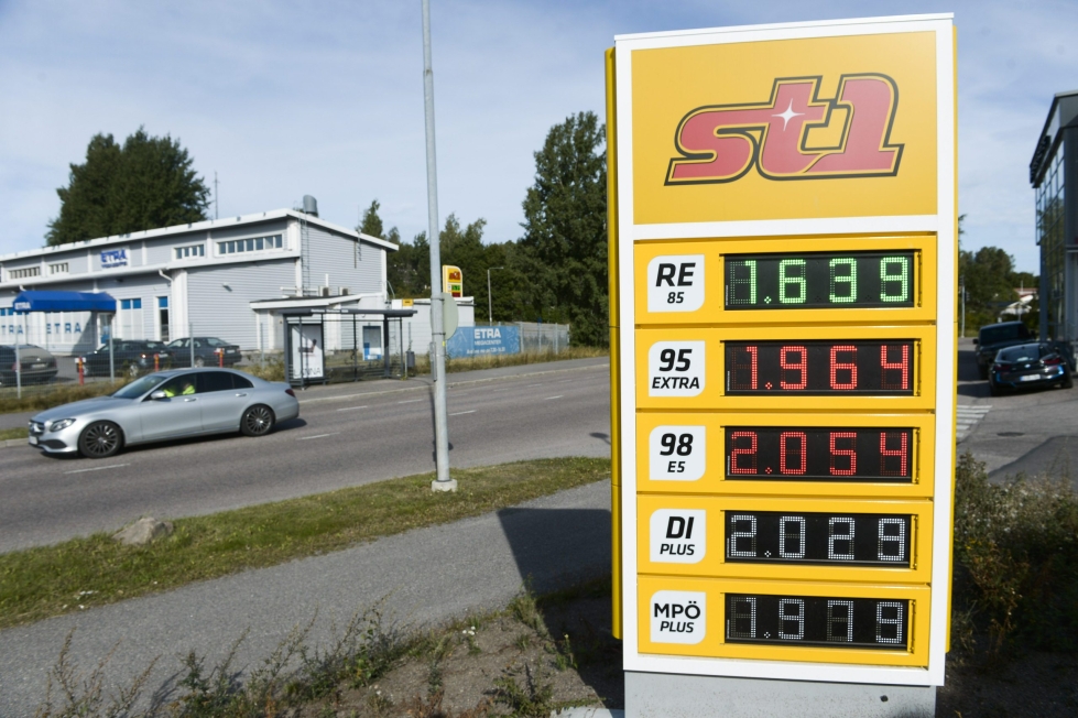Dieselin hinta on kivunnut ylöspäin kahtena perättäisenä viikkona. LEHTIKUVA / Mikko Stig