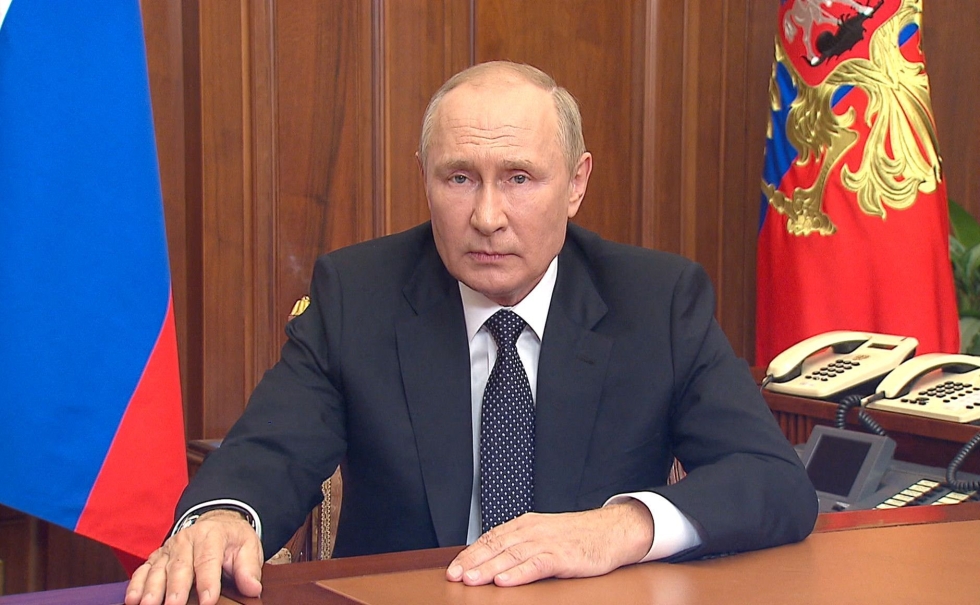 Venäjän presidentti Vladimir Putin vakuutti tv-puheessaan olevansa valmis puolustamaan maataan kaikin keinoin.  LEHTIKUVA /AFP/Handout