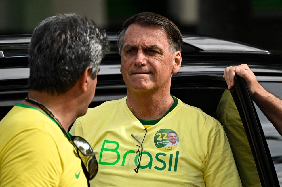 Bolsonaron on aiemmin jopa uumoiltu turvautuvan asevoimien apuun asemansa säilyttämiseksi. LEHTIKUVA/AFP 