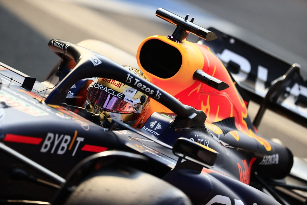 F1-kauden kolmanneksi viimeinen kilpailu alkaa Mexicossa sunnuntaina Suomen aikaa kello 22. Paalupaikalle ajanut Red Bullin Max Verstappen on jo varmistanut maailmanmestaruutensa. LEHTIKUVA/AFP