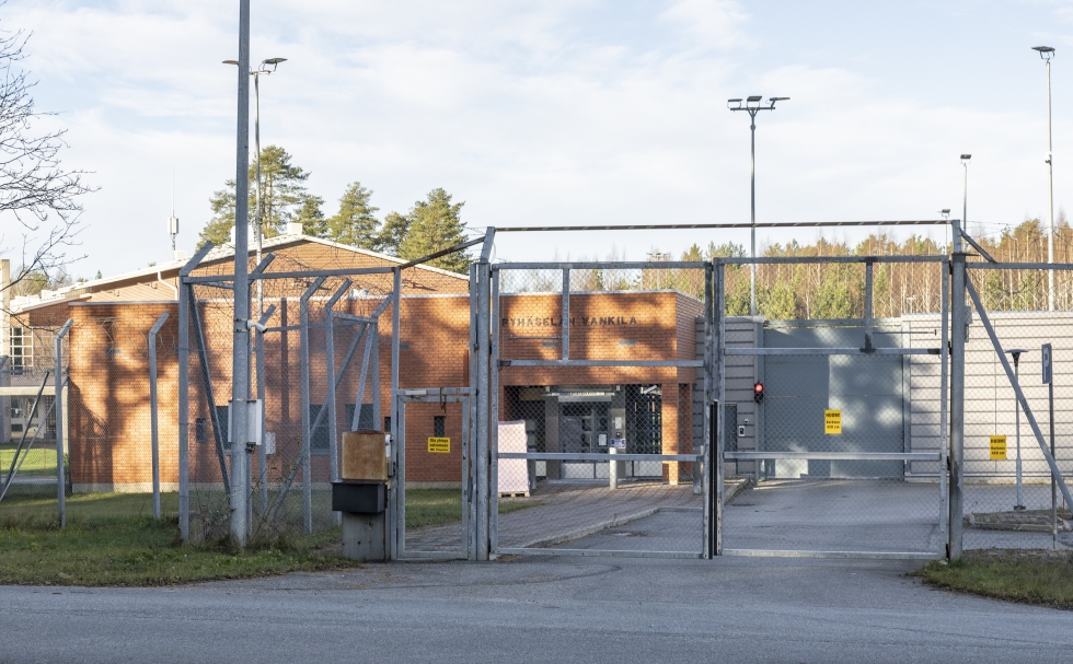 Kaksi vankia pakeni Pyhäselän vankilasta maanantaina.