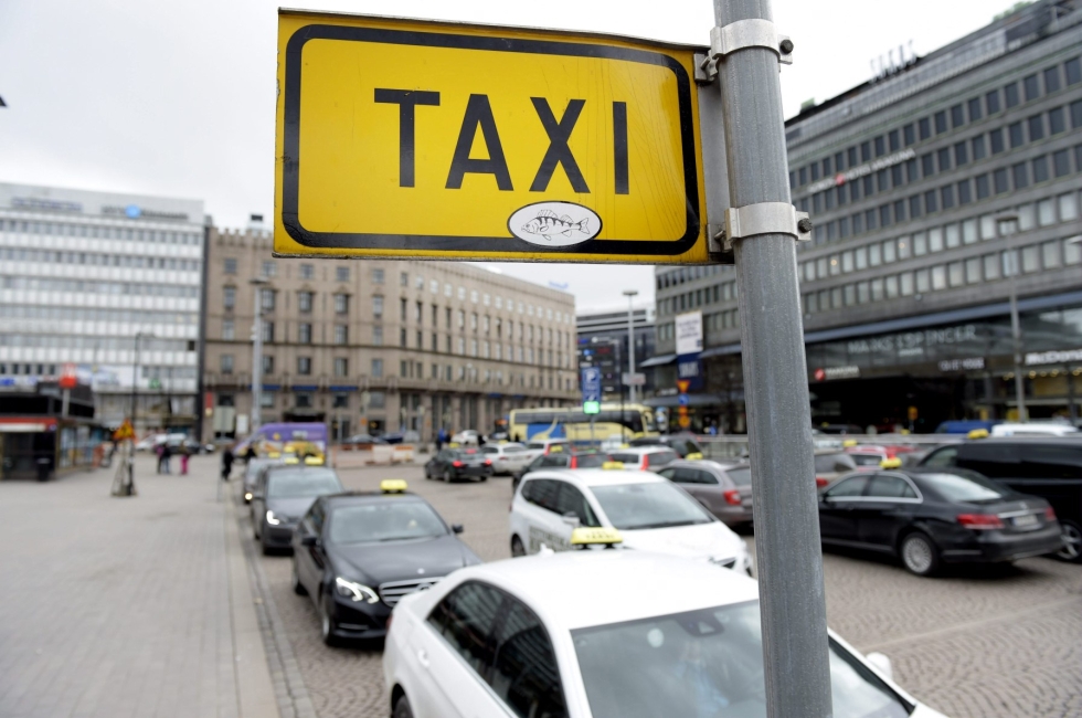 Verohallinto löysi taksialan tehovalvonnassa 8,7 miljoonalla eurolla kirjanpidon ulkopuolelle jääneitä tuloja. Arkistokuva. LEHTIKUVA / Vesa Moilanen