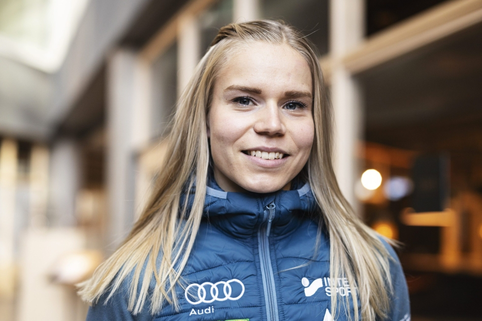 Jasmi Joensuu sijoittui toiseksi Muonion Oloksella FIS-kilpailujen naisten sprintissä. LEHTIKUVA / Roni Rekomaa