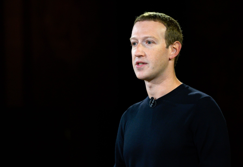Toimitusjohtaja Mark Zuckerberg kertoi viestissään yhtiön tarttuvan myös muihin toimiin kulujen leikkaamiseksi. LEHTIKUVA/AFP