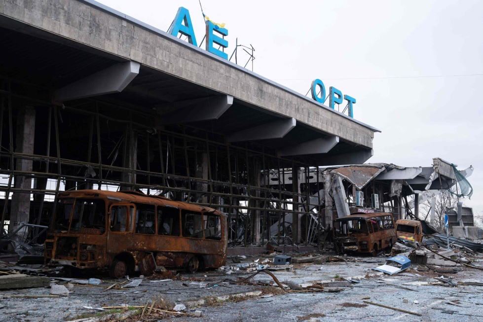 Venäläiset tuhosivat Hersonin kansainvälisen lentokentän. LEHTIKUVA/AFP