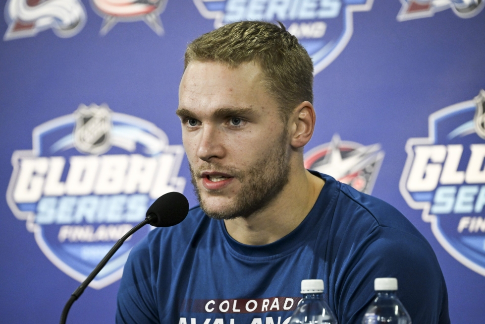 Colorado Avalanchen suomalaishyökkääjä Mikko Rantanen on valittu jääkiekon NHL:n viikon ykköstähdeksi. LEHTIKUVA / Emmi Korhonen