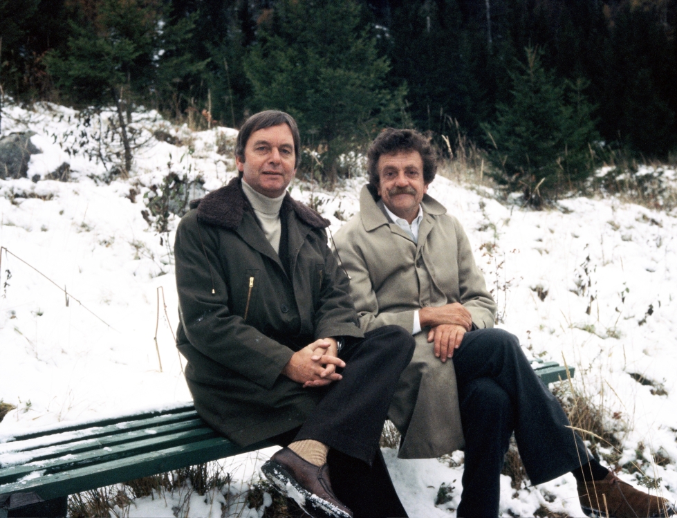 Kurt Vonnegut ja hänen suomalainen kustantajansa Jarl Hellemann Kolilla lokakuussa 1977.