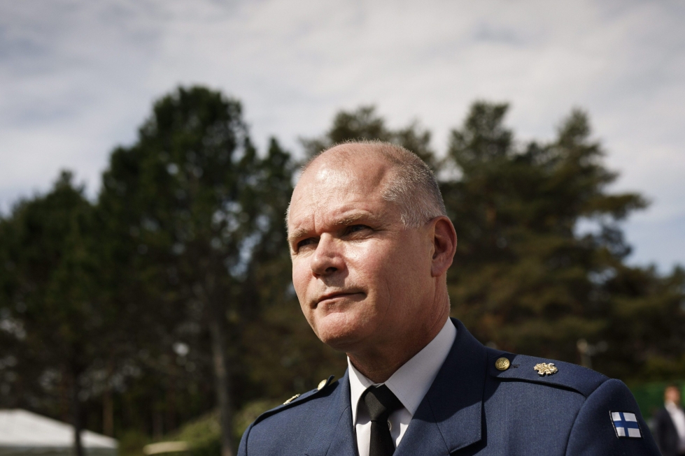 Puolustusvoimien entinen komentaja, kenraali evp. Jarmo Lindberg Kultaranta-keskusteluissa vuonna 2019. LEHTIKUVA / Roni Rekomaa