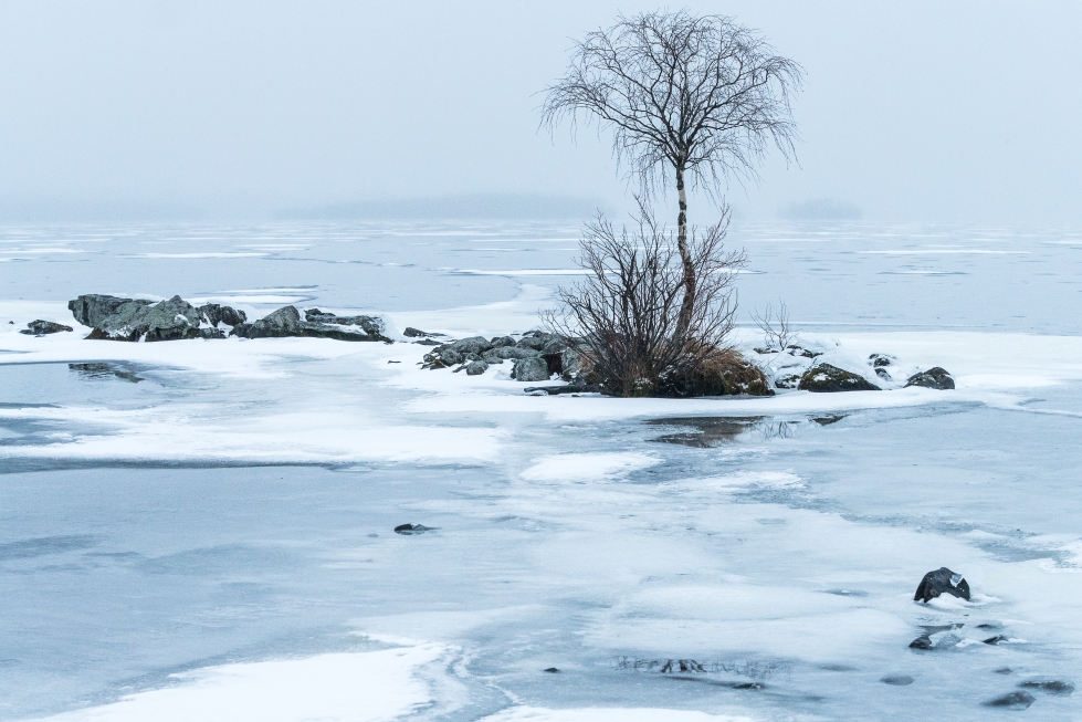 Jäät ovat vielä heikkoja. Arkistokuva Höytiäiseltä.