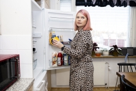 Joensuulainen Anni Kulhomäki, 38, suunnittelee perheen ruoat niin tarkkaan, että hävikkiin jää vain banaaninkuoret: "On järjetöntä heittää ruokaa pois"