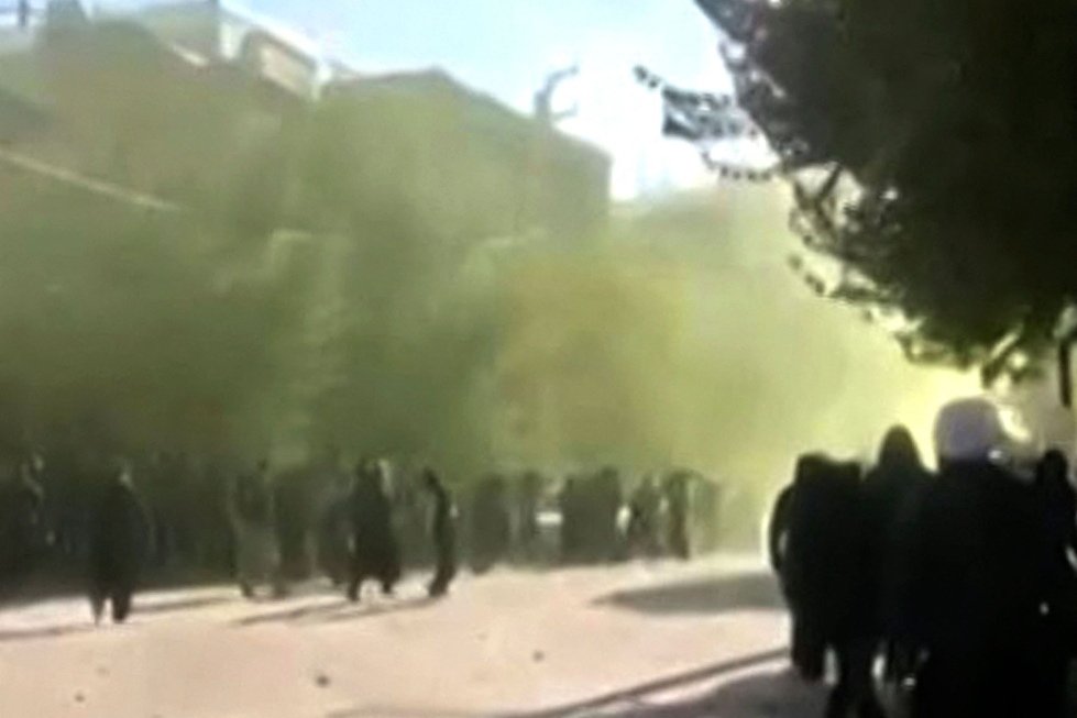 Ihmisoikeusjärjestön mukaan Iranin turvallisuusjoukot ovat mielenosoituksia tukahduttaessaan surmanneet yhteensä yli 400 ihmistä. LEHTIKUVA/AFP