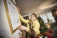 Joensuulaislähtöinen sairaanhoitaja Anni Kesti, 32, palkittiin KYSissä: "Mottoni on, että kohtele muita niin kuin haluaisit itseäsi kohdeltavan – niin siviilissä kuin töissä"
