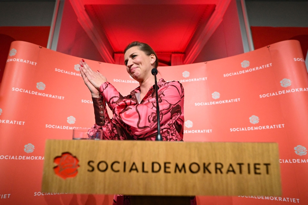 Sosiaalidemoktraattisen puolueen puheenjohtaja ja Tanskan pääministeri Mette Frederiksen uskoo laajan hallituspohjan olevan parhaaksi Tanskalle. LEHTIKUVA/AFP