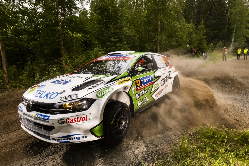 Emil Lindholm ja Reeta Hämäläinen ovat kolmantena WRC2-luokan Japanin MM-rallissa. Arkistokuva Jyväskylän rallista vuodelta 2019. LEHTIKUVA / Hannu Rainamo