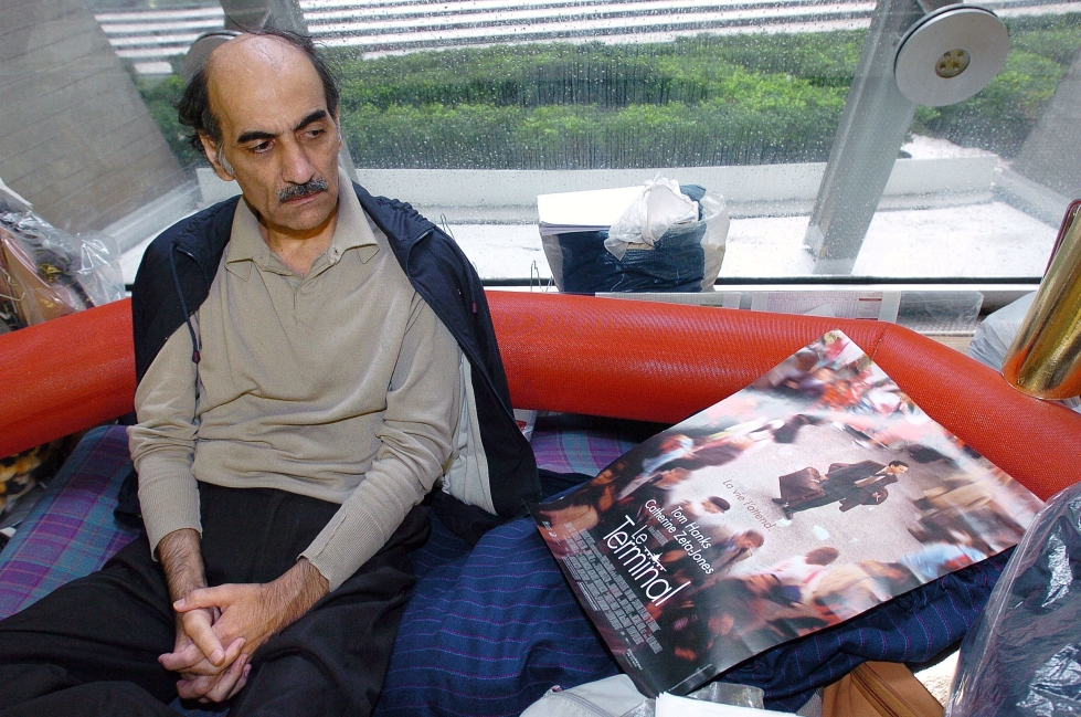 Nasseri oli palannut asumaan lentokentälle muutamia viikkoja ennen kuolemaansa, vaikkei kärsinytkään rahapulasta. Kuva vuodelta 2004. LEHTIKUVA / AFP