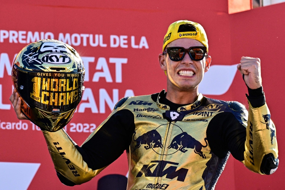 Augusto Fernandez pääsi juhlimaan maailmanmestaruutta. LEHTIKUVA/AFP