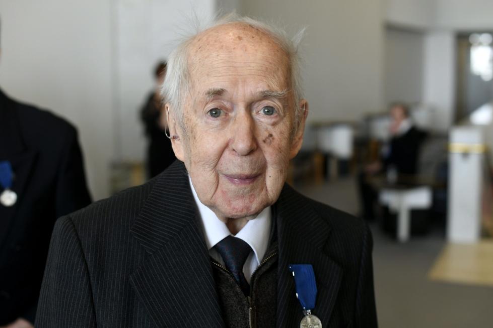 Ele Alenius oli kuollessaan 97-vuotias. Kuvassa Alenius kansallisen veteraanipäivän juhlassa Finlandia-talossa 2018. LEHTIKUVA / MARTTI KAINULAINEN