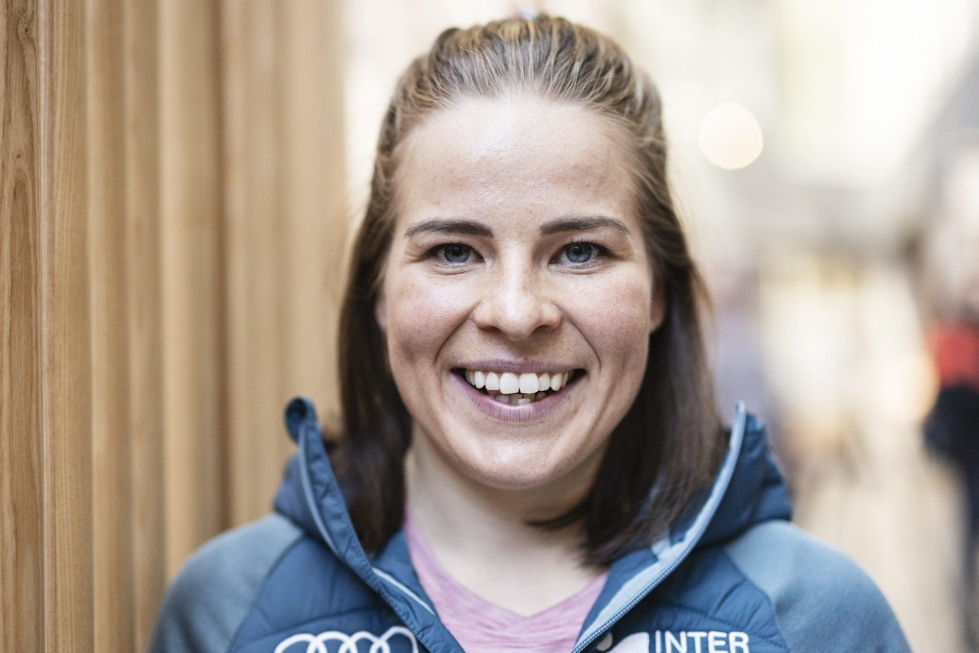 Krista Pärmäkoski ankkuroi Suomen viestijoukkueen MM-pronssille Oberstdorfissa 2021 ja nappasi Pekingissä pronssin kymmenellä kilometrillä. LEHTIKUVA / Roni Rekomaa