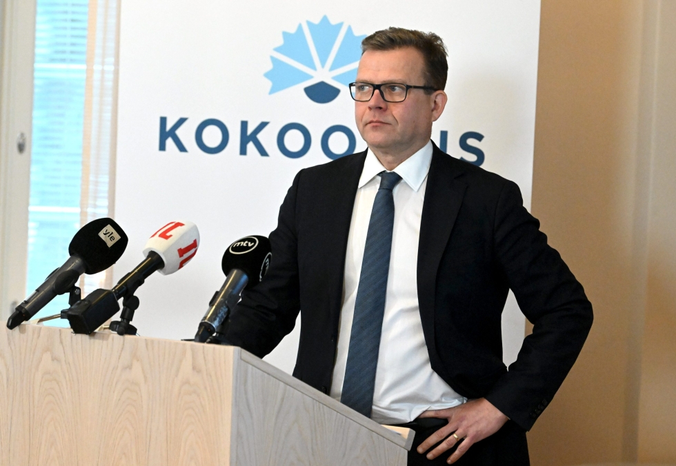 Puheenjohtaja Petteri Orpo kokoomuksen vaihtoehtobudjetin julkistustilaisuudessa Helsingissä. LEHTIKUVA / JUSSI NUKARI