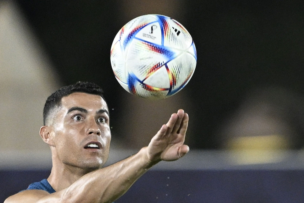 Cristiano Ronaldo pelaa parhaillaan Portugalin mukana Qatarin MM-kisoissa. LEHTIKUVA/AFP
