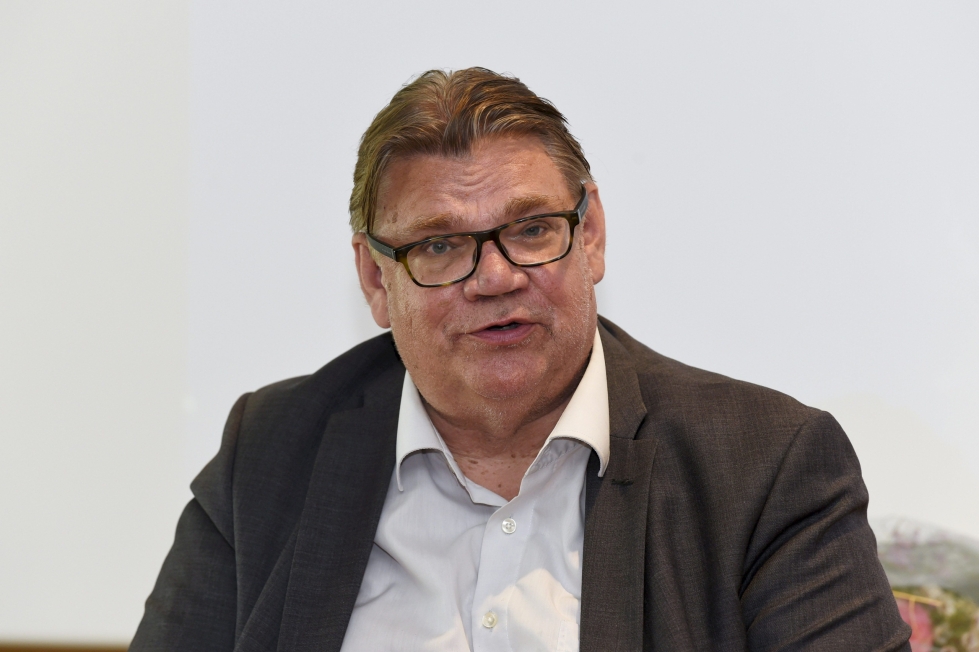 Vielä lokakuussa Timo Soini sanoi harkitsevansa paluuta politiikkaan. LEHTIKUVA / Saara Peltola