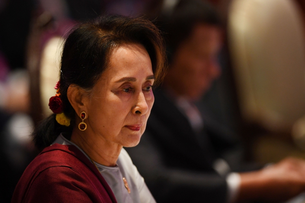 Vuonna 1991 Nobelin rauhanpalkinnon voittaneen Aung San Suu Kyin tuomioiden yhteispituus on tällä hetkellä 26 vuotta. LEHTIKUVA / AFP