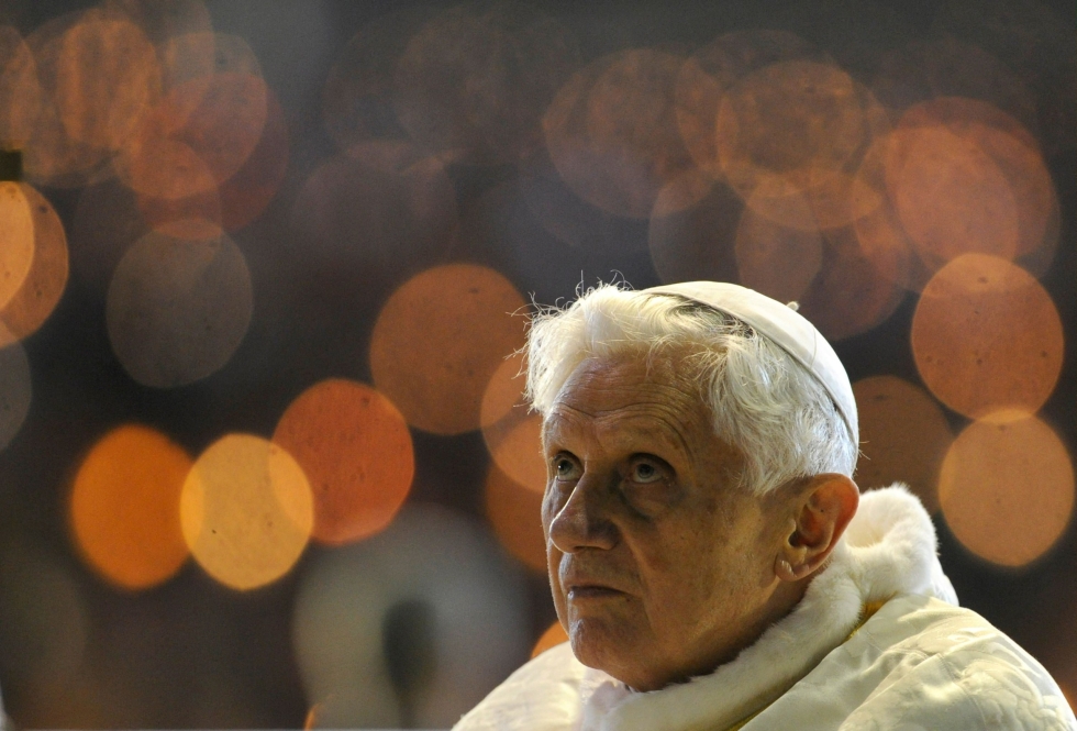Benedictus jätti tehtävänsä vuonna 2013 ja oli ensimmäinen paavi kuuteen vuosisataan, joka ei jatkanut virassaan kuolemaansa saakka. LEHTIKUVA/AFP