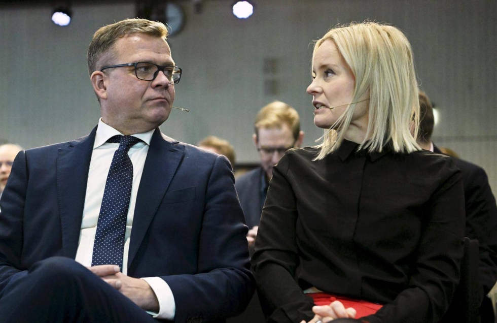 Petteri Orpon johtama kokoomus ja Riikka Purran johtama perussuomalaiset ovat tuoreen kannatusmittauksen kärjessä.