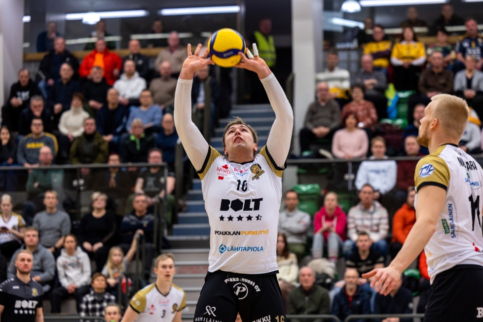 Karelian Hurmoksen Mikko Räsänen onnistui erinomaisesti entistä seuraansa Savo Volleyta vastaan.