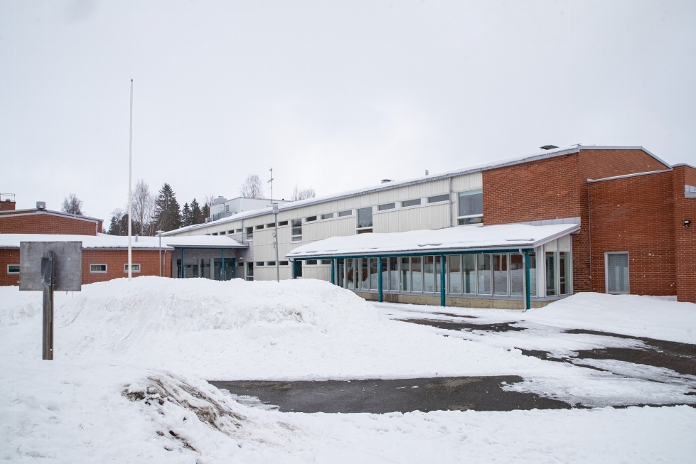 Viinijärven koulu on rakennettu useassa palassa. Uudisrakennuksella korvattaisiin kiinteistön keskiosan vanhin osa vuodelta 1967.  
