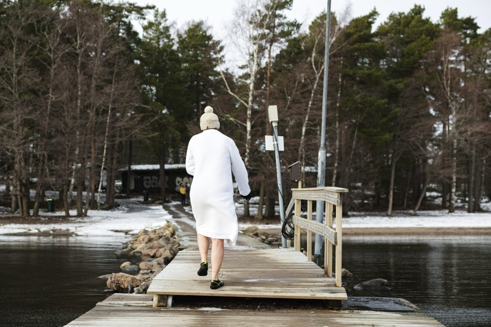 Kuvassa Matinkylän talviuimapaikka Espoossa.