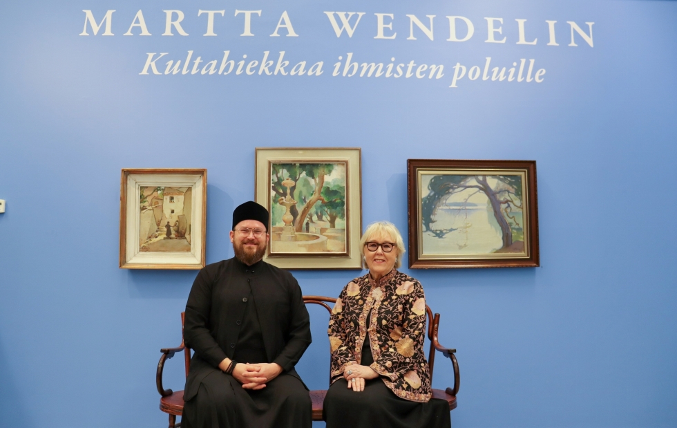 Antti Narmala ja Liisa Heikkilä-Palo ovat koonneet näyttelyn yhdessä Päivi Ahdeohja-Määtän kanssa.