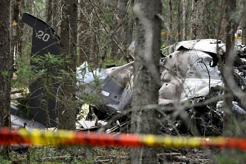 Hawk-suihkuharjoitushävittäjä tuhoutui maahansyöksyssä Keuruulla 15. toukokuuta.