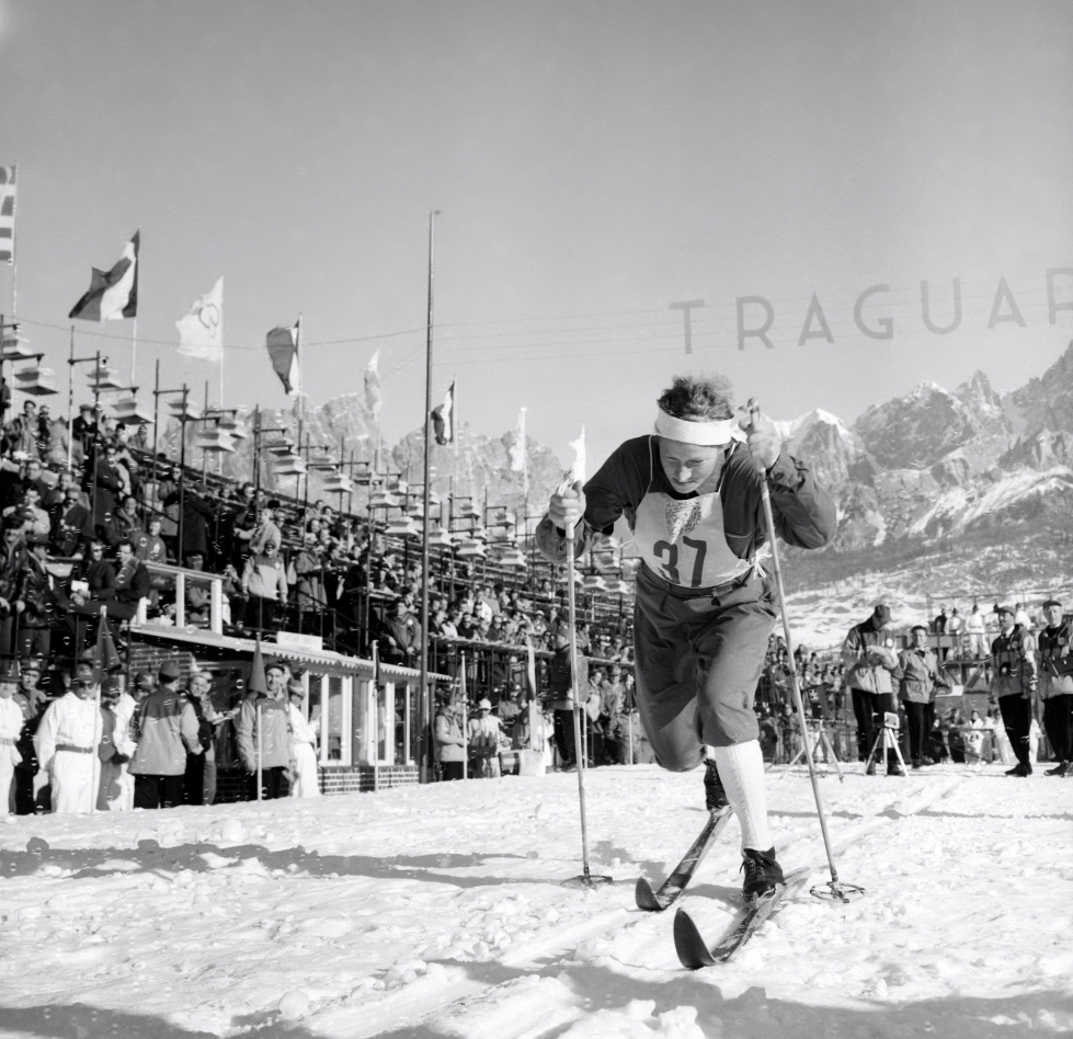 Siiri "Äitee" Rantanen hiihti Cortinan talviolympialaisissa Italiassa vuonna 1956.