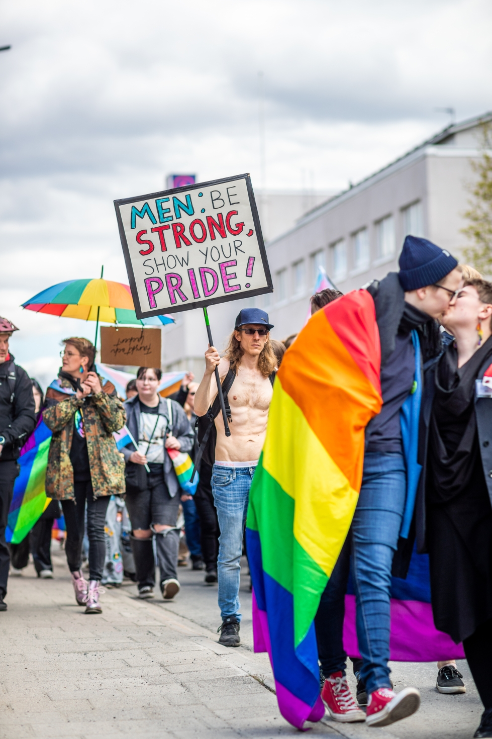Pride -viikkoa juhlitaan Pohjois-Karjalassa 15.–21. toukokuuta. Kuva on viime vuoden Pride-kulkueesta.
