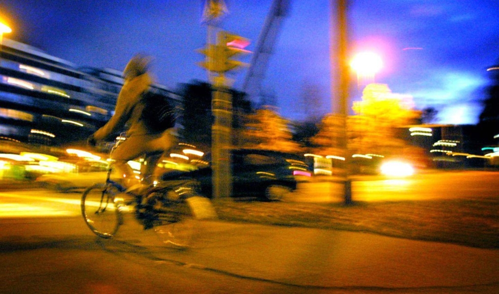Pyöräliitto muistuttaa, että polkupyöräily on lähes kahdeksan kertaa turvallisempaa kuin sähköpotkulautailu. Siksi pyöräilijöille ei liiton mukaan tarvita 0,5 promillen rajaa. 