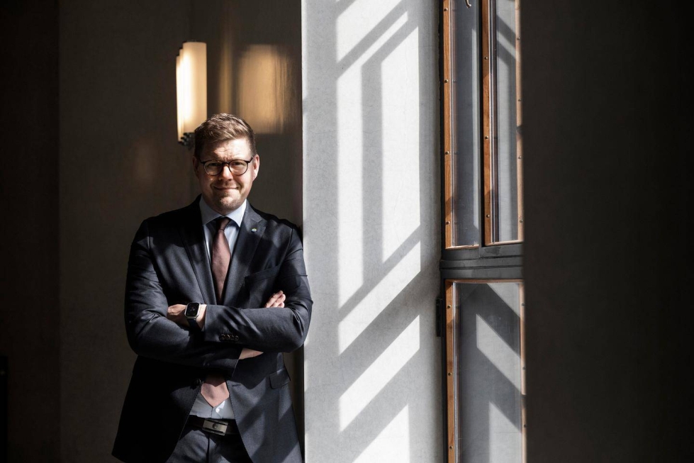 Puheenjohtajaehdokas Antti Lindtman on toiminut kahdeksan vuotta SDP:n eduskuntaryhmän puheenjohtajana.