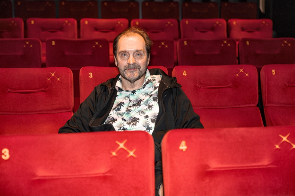 Suomeen juurtuneet -dokumentin ohjanneen Arto Halosen juuret ovat Joensuussa. Hän käy kaupungissa yhä usein sukuloimassa. Tällä kertaa hän vieraili Cinema-elokuvatapahtumassa.