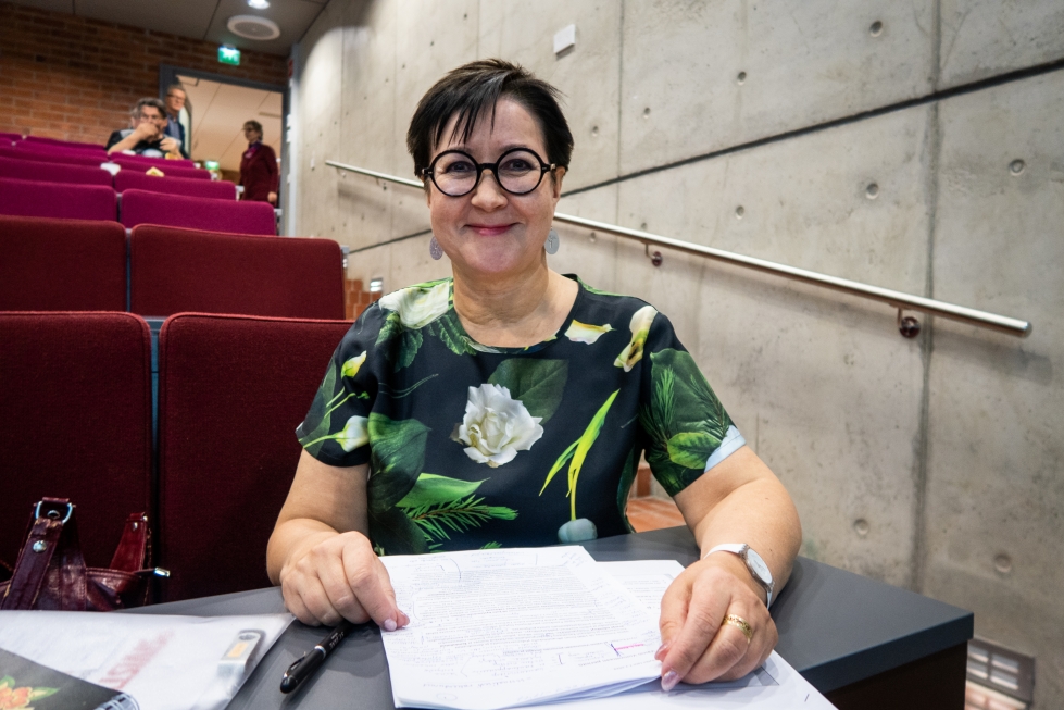 Professori Maria Lähteenmäki palkittiin tiedonjulkistamisen valtionpalkinnolla, mitä hän pitää uransa merkittävimpänä tunnustuksena. Kuva lokakuulta 2019.