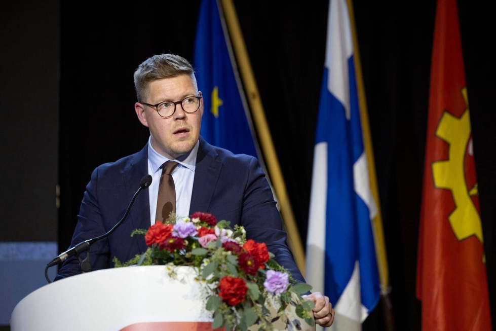 Antti Lindtman valittiin juuri puolueen puheenjohtajaksi.