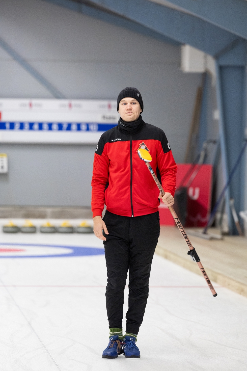 Matias Hännisen curling-joukkue voi voittaa SM-kultaa kotiturnauksessa Joensuussa maaliskuussa.