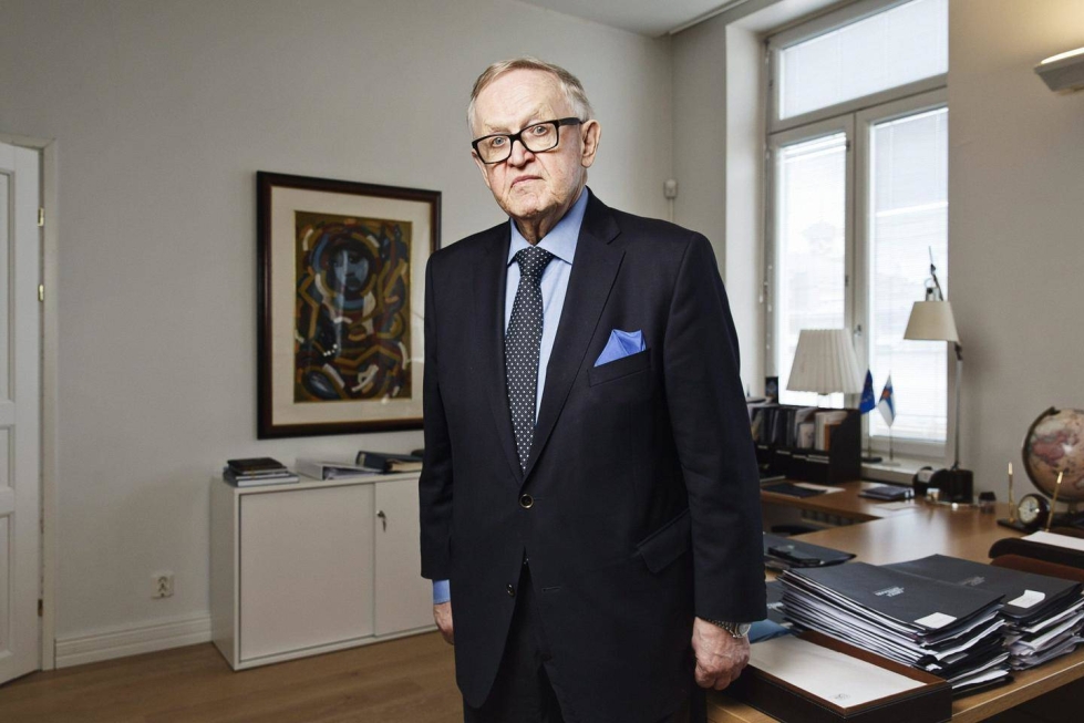 Presidentti Martti Ahtisaari menehtyi maanantaina 16. lokakuuta Helsingissä. Hän oli kuollessaan 86-vuotias.