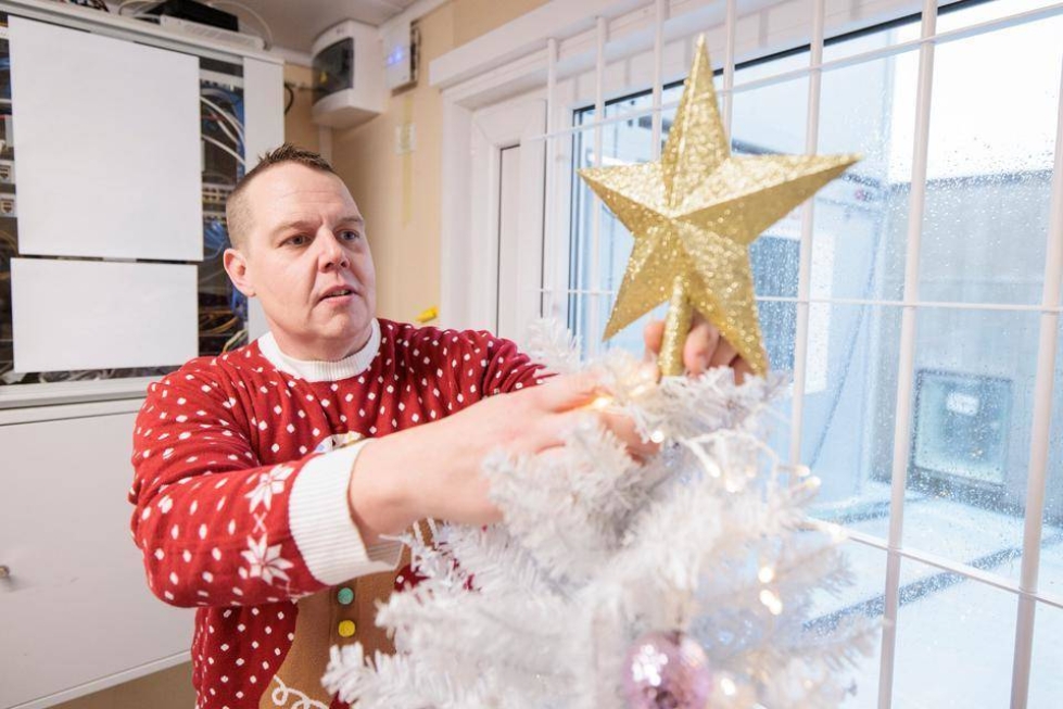 Mikko Rantanen toi joulun Assi-sairaalan työmaalle jo heti marraskuun alussa. 