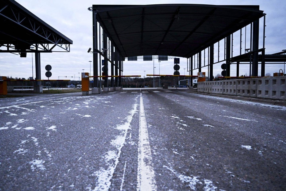 Suomen ja Venäjän välinen Nuijamaan raja-asema torstaiaamuna. Liikennöinti aseman kautta loppuu perjantain ja lauantain välisenä yönä.