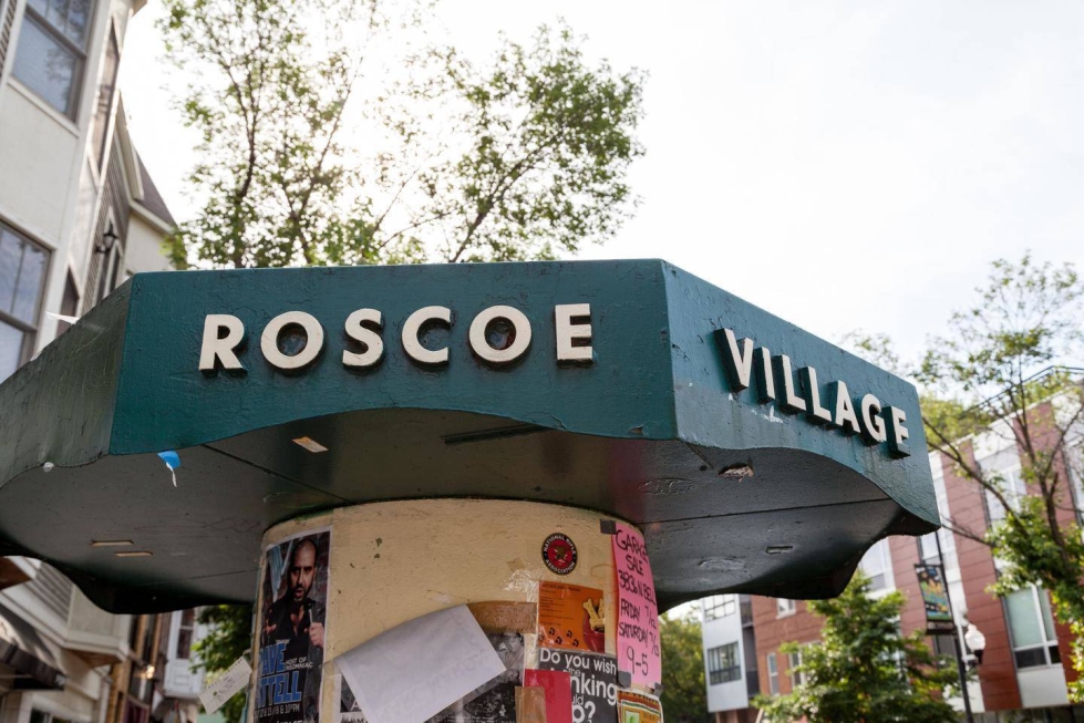 Nähtävyys sijaitsee Chicagon Roscoe Villagessa.