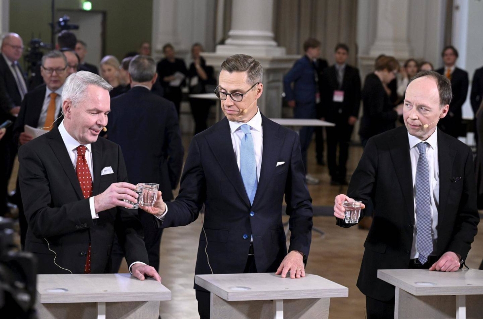 Pekka Haavisto ja Alexander Stubb voittivat molemmat viidessä vaalipiirissä. Jussi Halla-aho nousi kärkeen kahdessa vaalipiirissä.