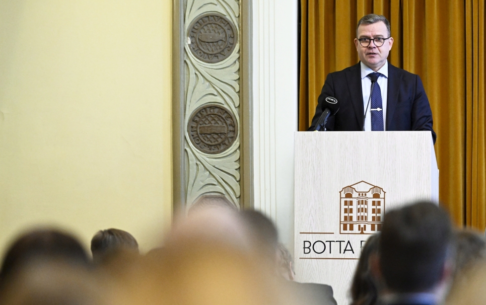 Kokoomuksen puheenjohtaja, pääministeri Petteri Orpo piti avauspuheen puoluevaltuuston kokouksessa Helsingissä lauantaina 13. tammikuuta.