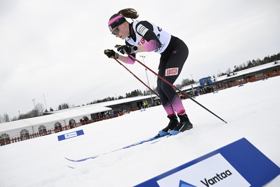 Pöytyän Urheilijoiden Johanna Matintalo hiihti normaalimatkojen Suomen mestariksi.