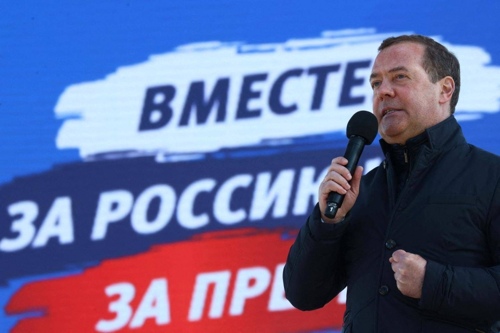 Venäjän turvallisuusneuvoston varapuheenjohtaja Dmitri Medvedev kampanjatapahtumassa Volgogradissa 13.3.2024.