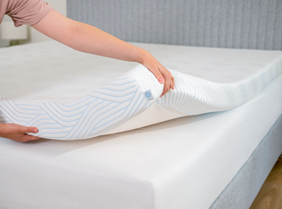 TEMPUR-sijauspatjat uudistavat tavallista vuodetta, tekevät sängystä mukavamman ja ergonomisemman, ja helpottaa petaamista.